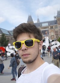 Portraitfoto von Felix Stelzl