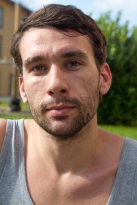 Portraitfoto von Simon Rommer
