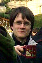 Portraitfoto von Johannes Weidenauer