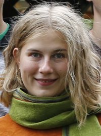 Portraitfoto von Katharina Schrom